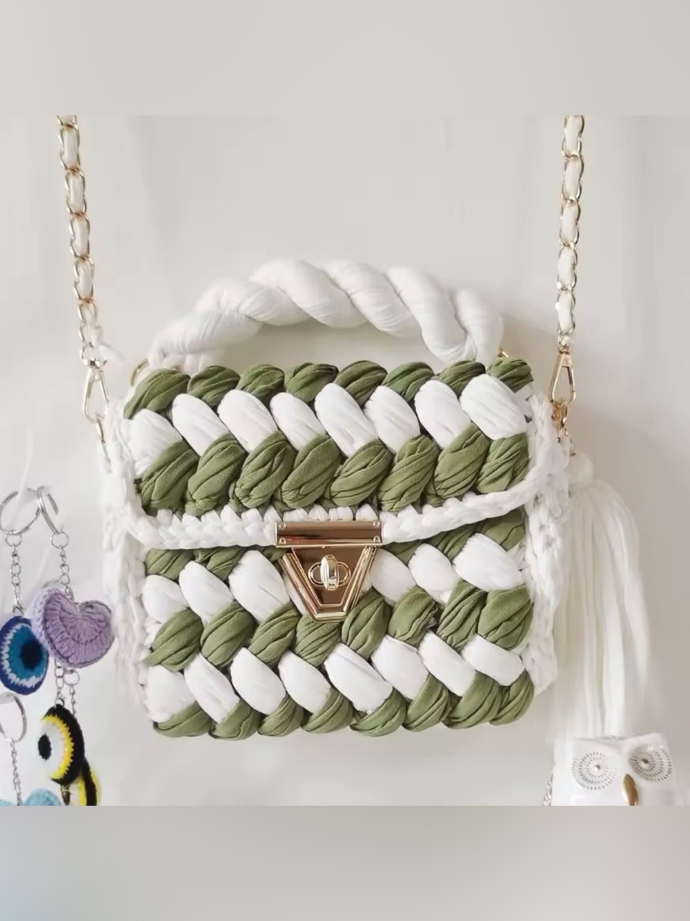 Kohl's Olive Green and White Woven Crossbody Bag with Gold Hardware